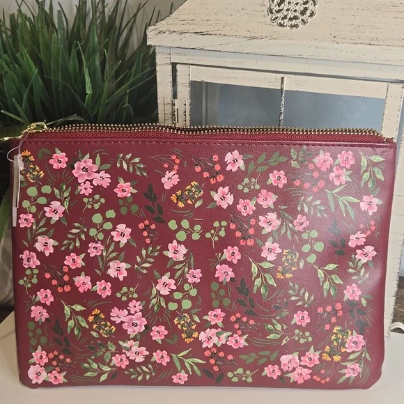 Bible Verse Floral Burgundy Zip Pouch – "Consider how the wild flowers grow" - Picture 3 of 3